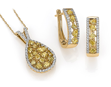 Diamond pendant and earrings